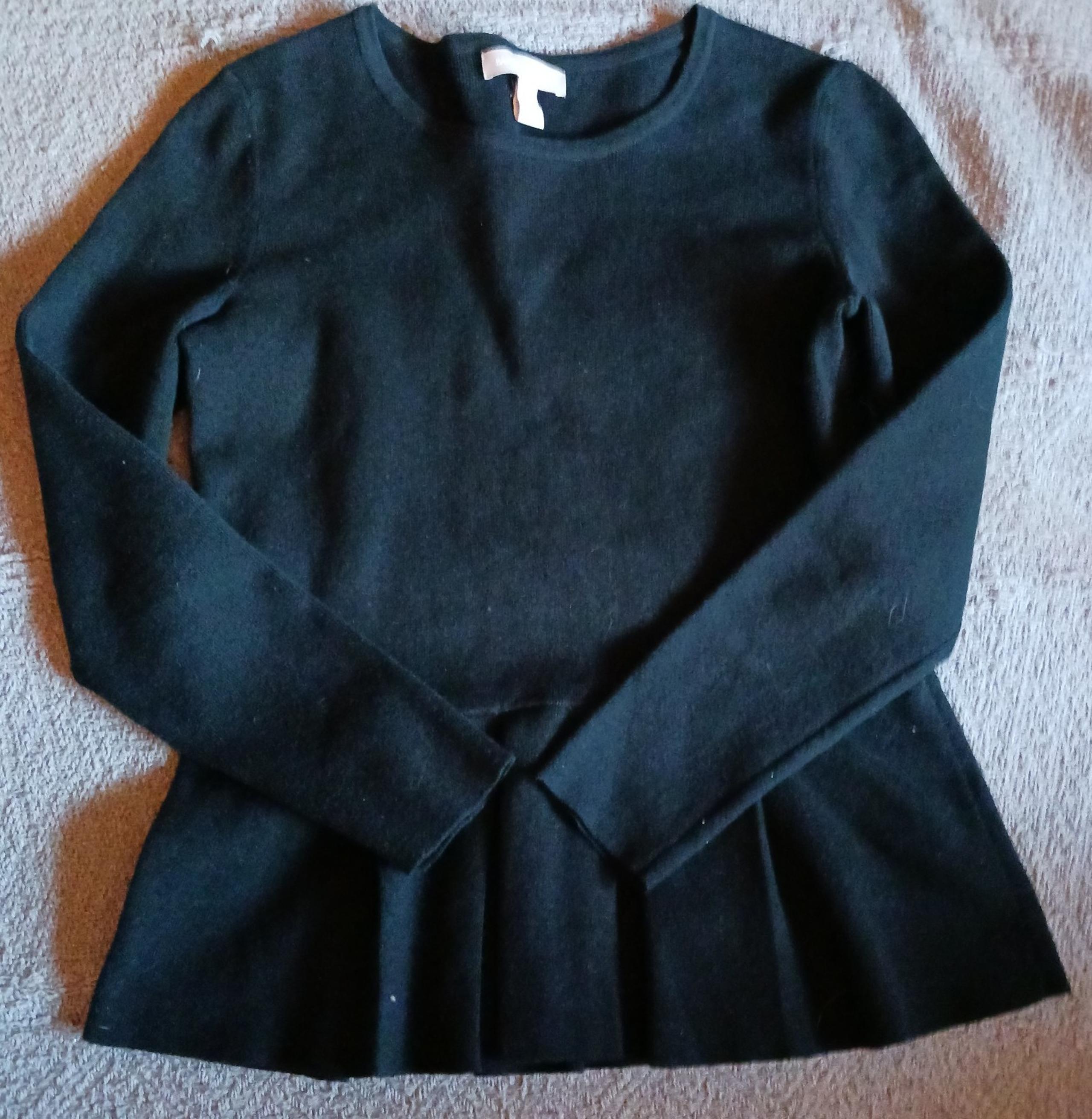 Banana republic sweater size small