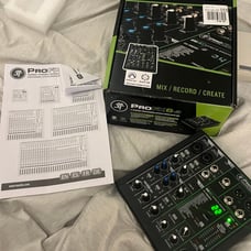 Mackie ProFX6v3 channel Mixer with Effects and USB