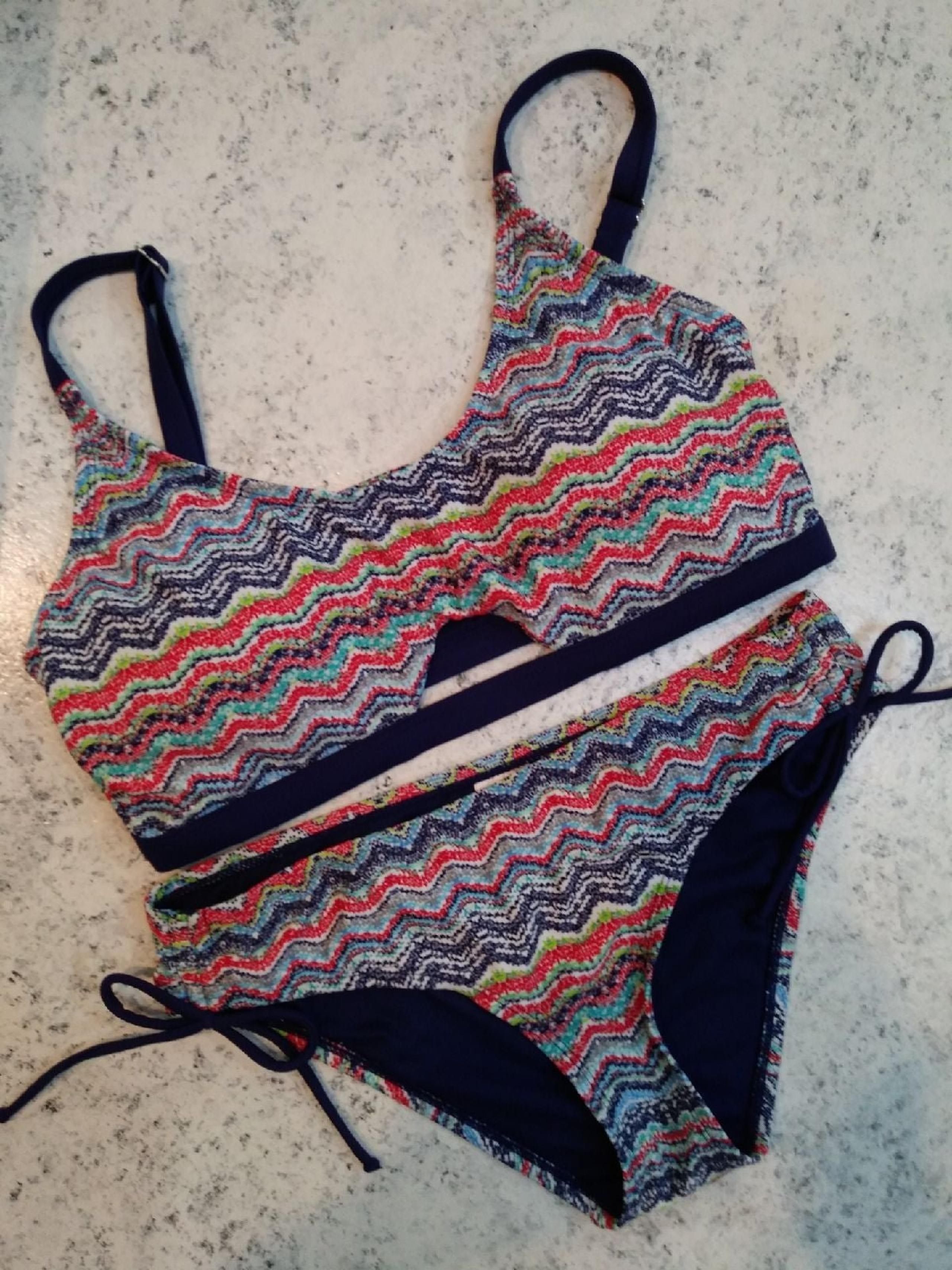NWOT XL 2 Piece Swimsuit