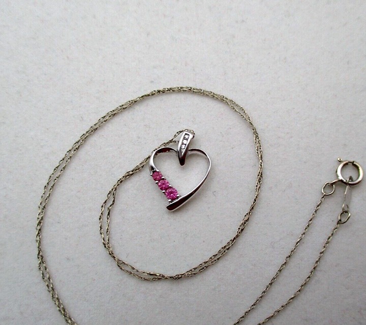 10K Gold Pink Ruby & Diamond Heart Pendant Necklace 20