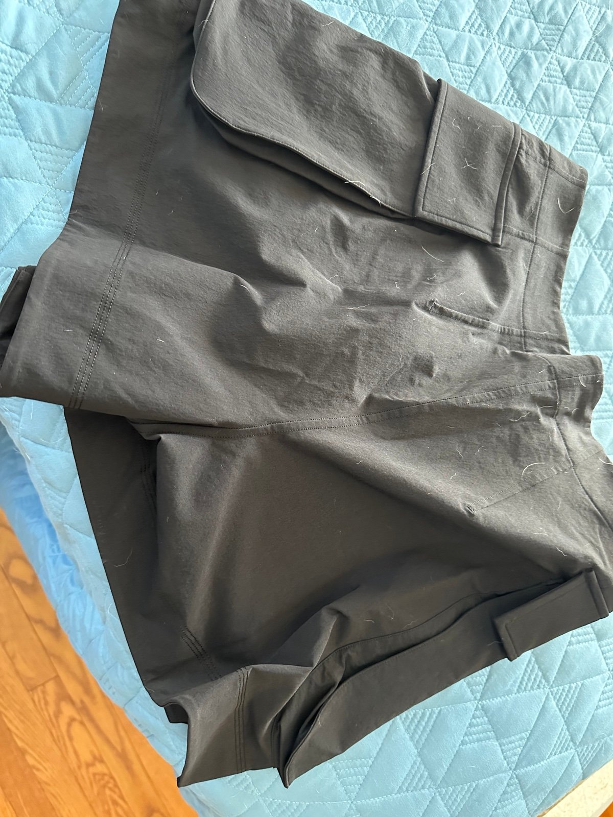 Lulu Lemon women’s cargo shorts