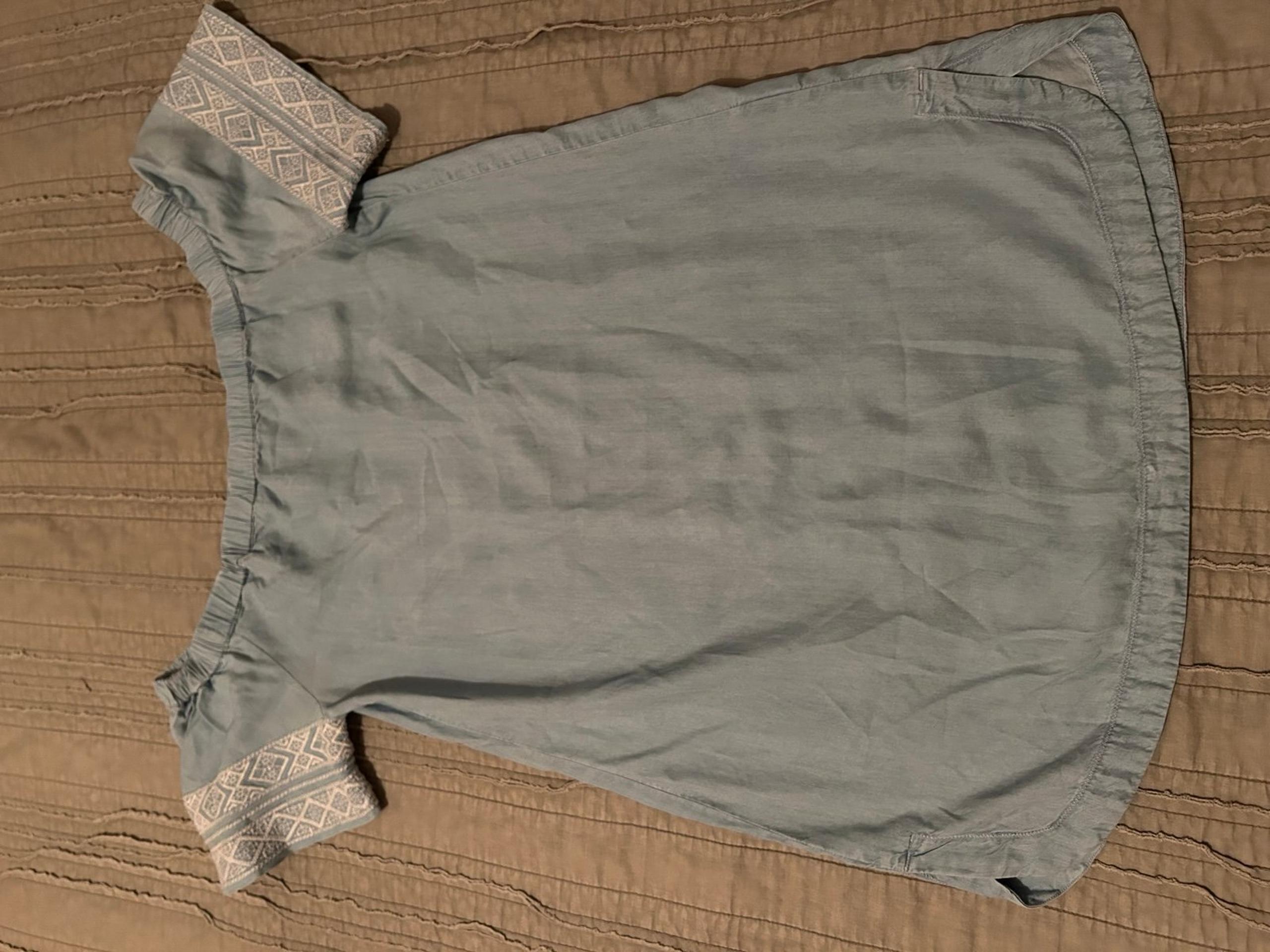 Women’s Athleta off the shoulder dress