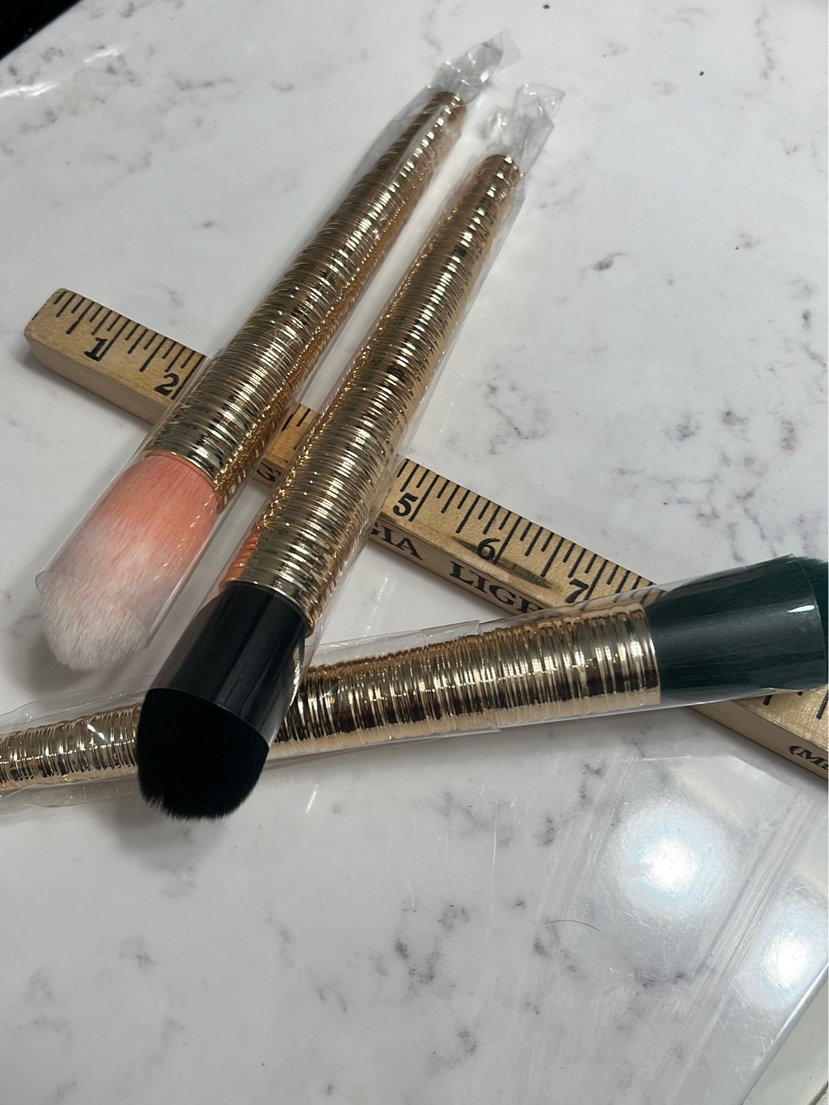 Brushes set of 3 face gemstones