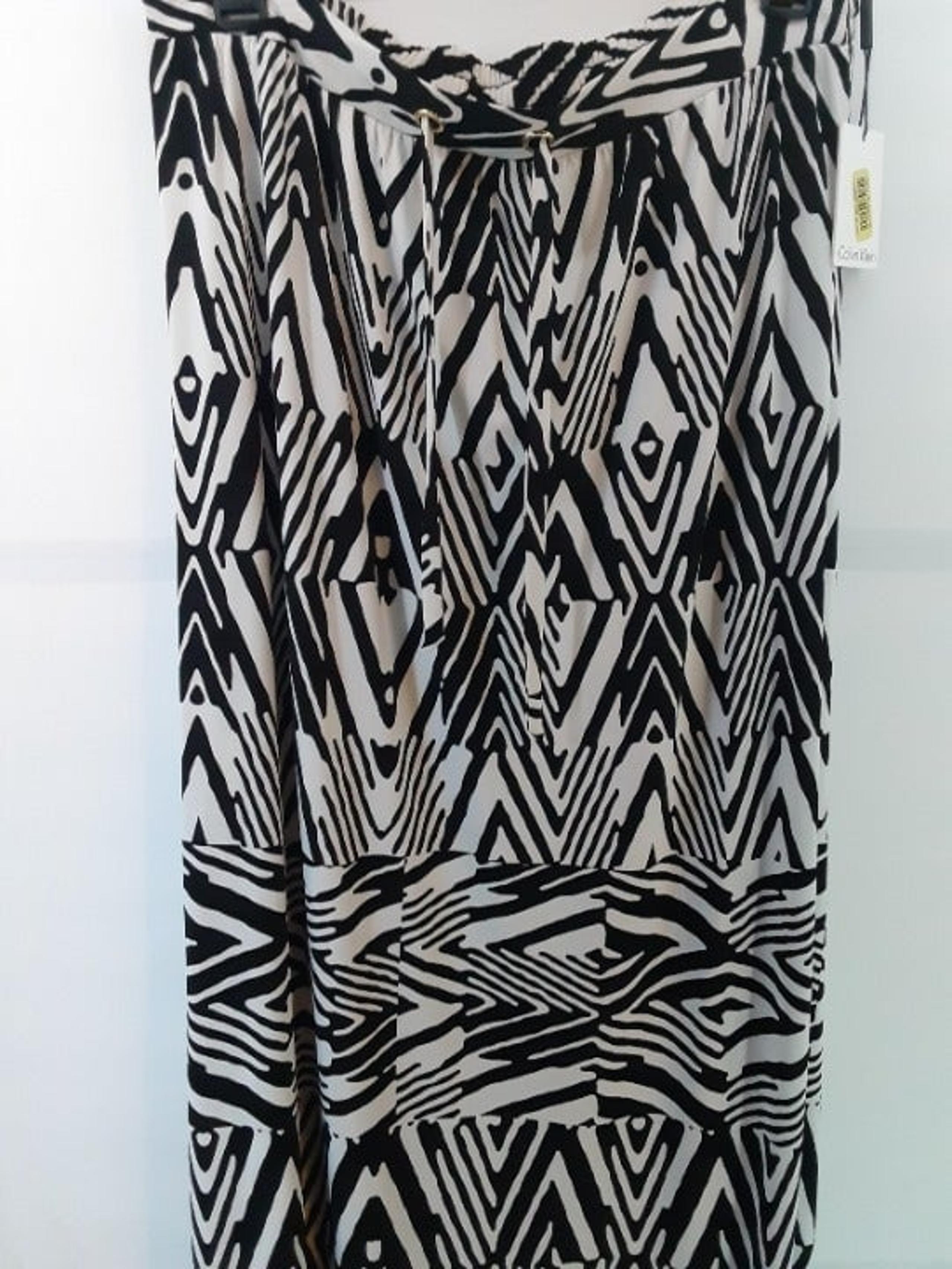 New Calvin Klein Maxi Skirt Black and White Peak Size Medium Casual
