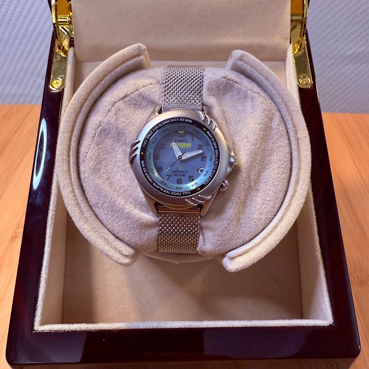 Timex Reef Gear Dive Calendar Watch Baby Blue/Silver, 33mm