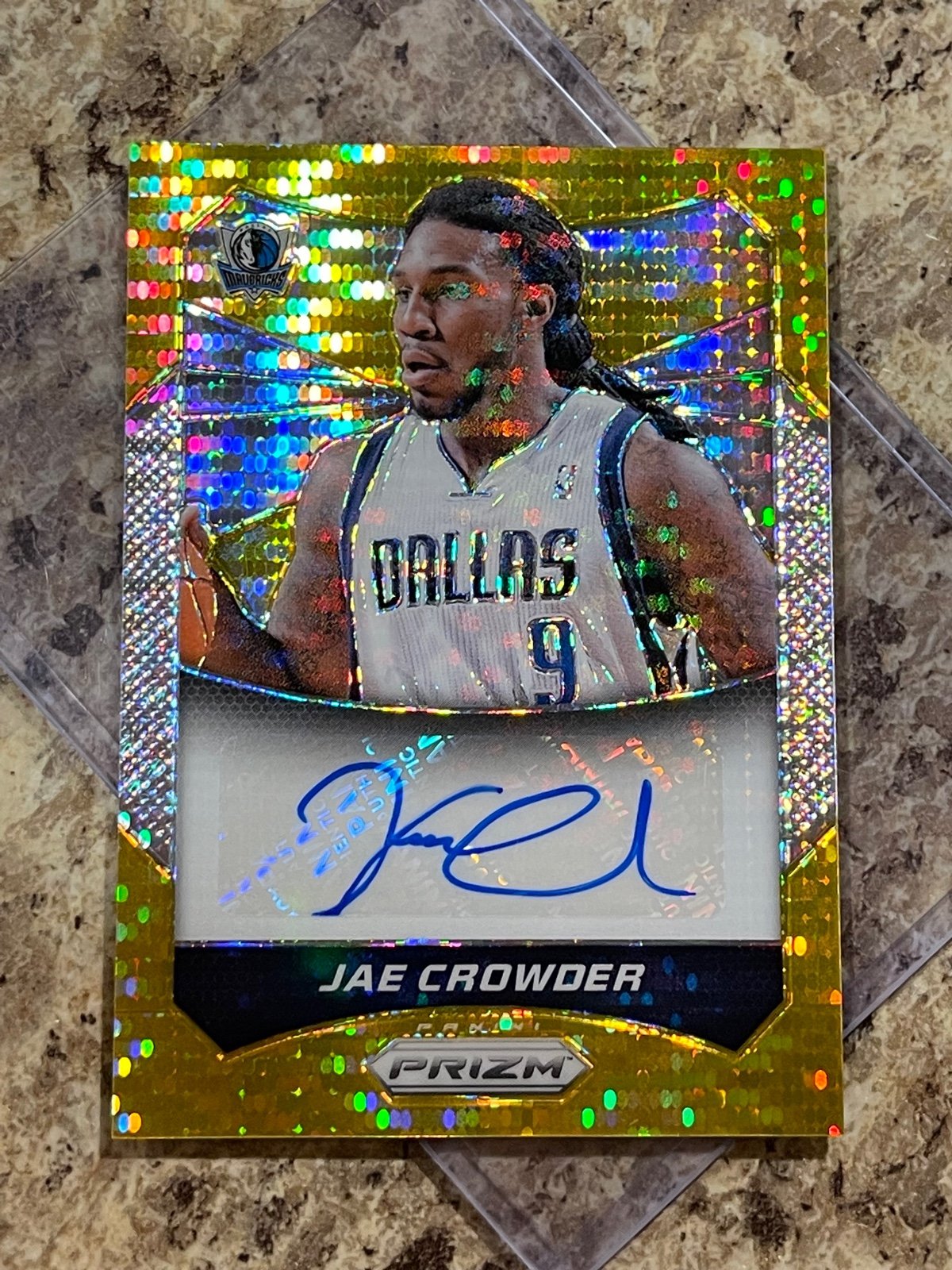 2014-2015 Panini Prizm Jae Crowder Gold Pulsar Auto
