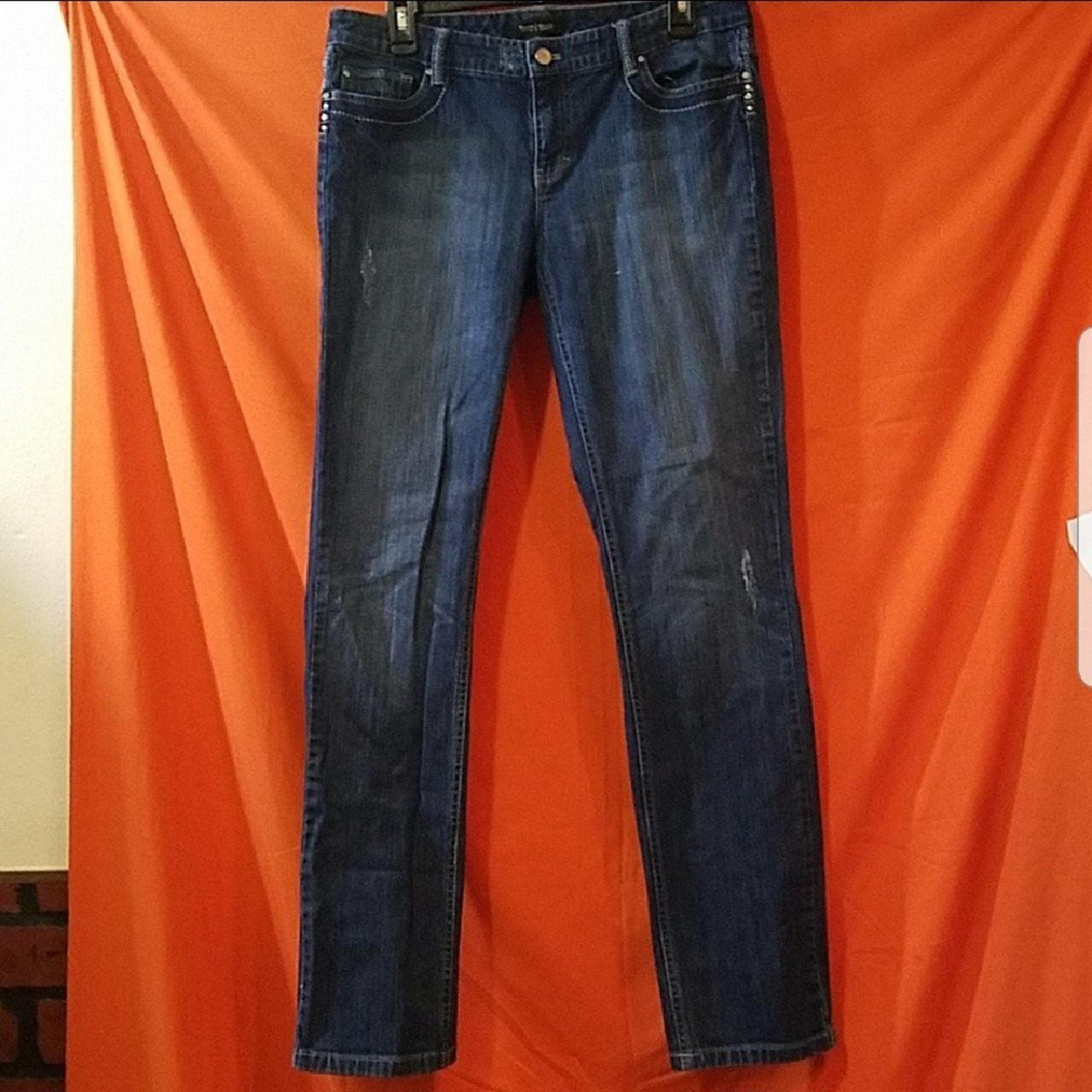 Distressed Dark Blue Jeans Size 6R