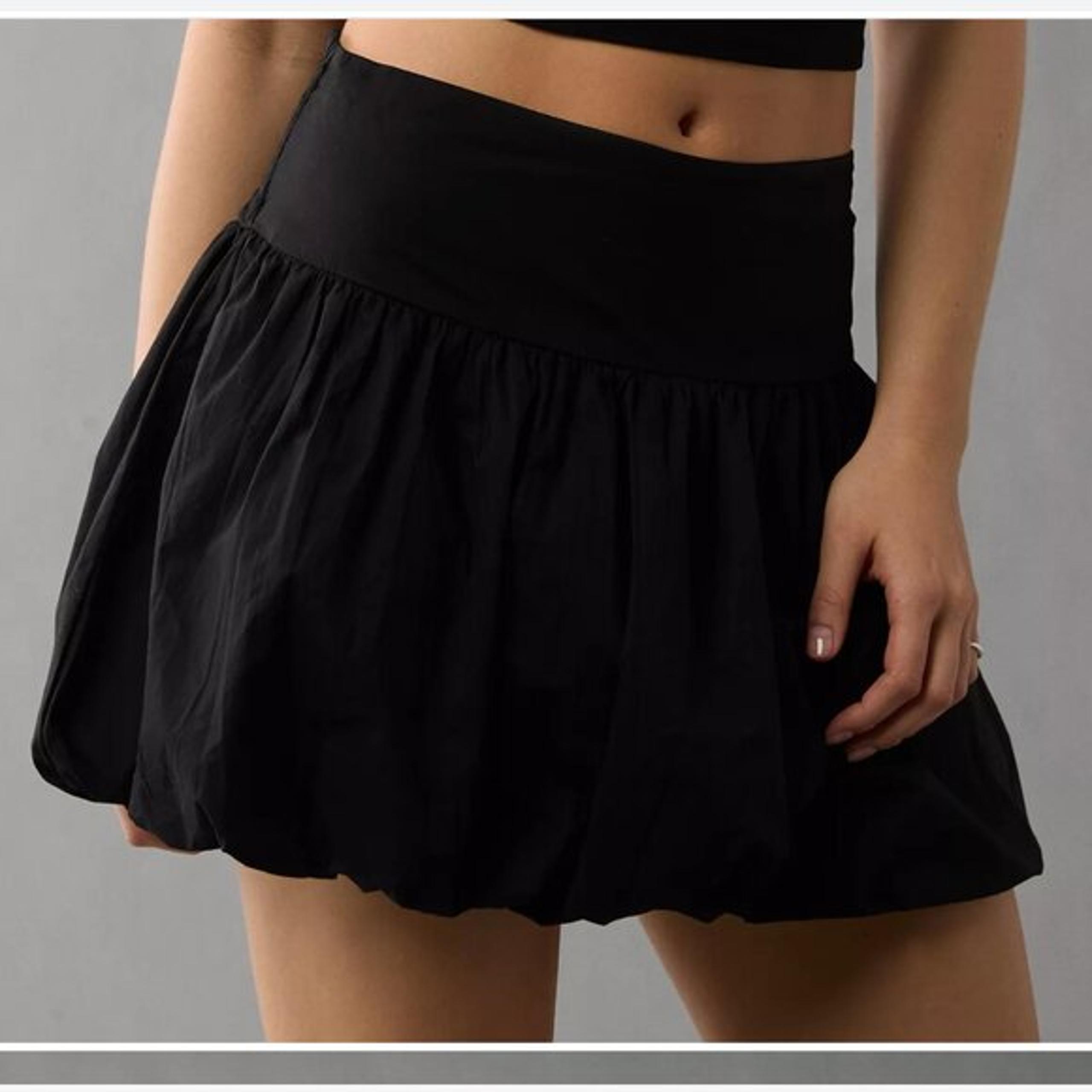 Guess Stylish Black 100% Cotton Fully Lined Flare Mini Skirt with Pockets Sz 28