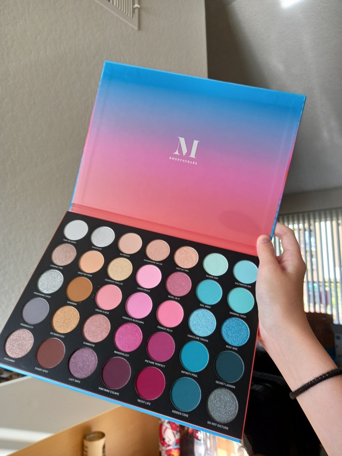 FREE MORPHE BRUSH, Morphe 35S Sweet oasis Eyeshadow Artistry palette