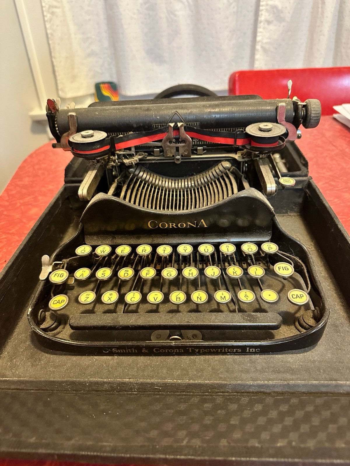 Manual Portable Corona Typewriter
