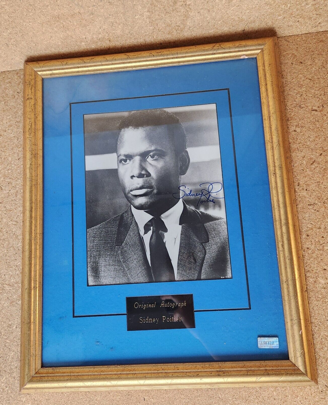 Sidney Poitier Signed Vintage Autograph Large Picture Frame Certificate Heat