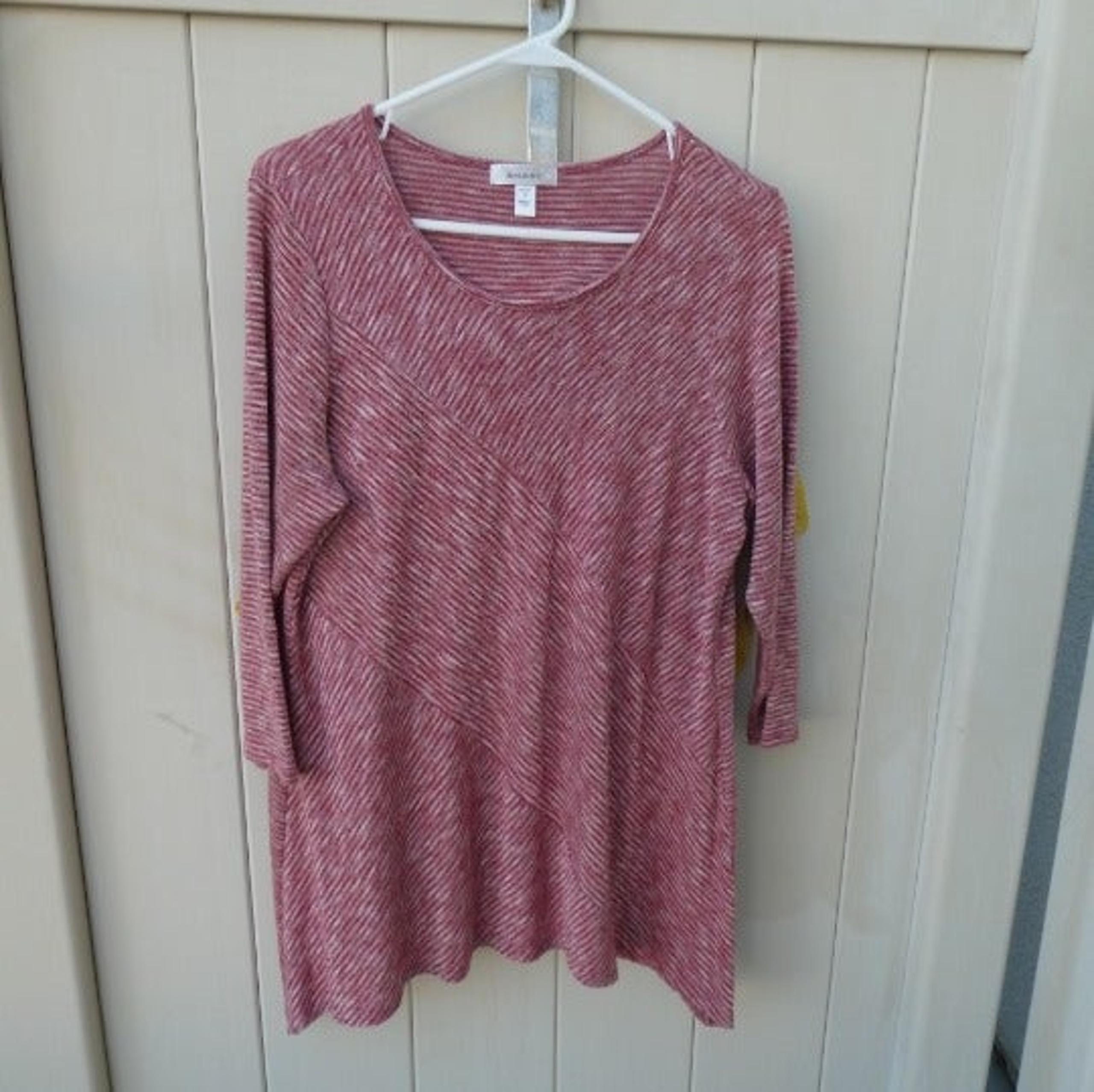 Dress Barn Woman 3/4 Sleeve Top Size 1X