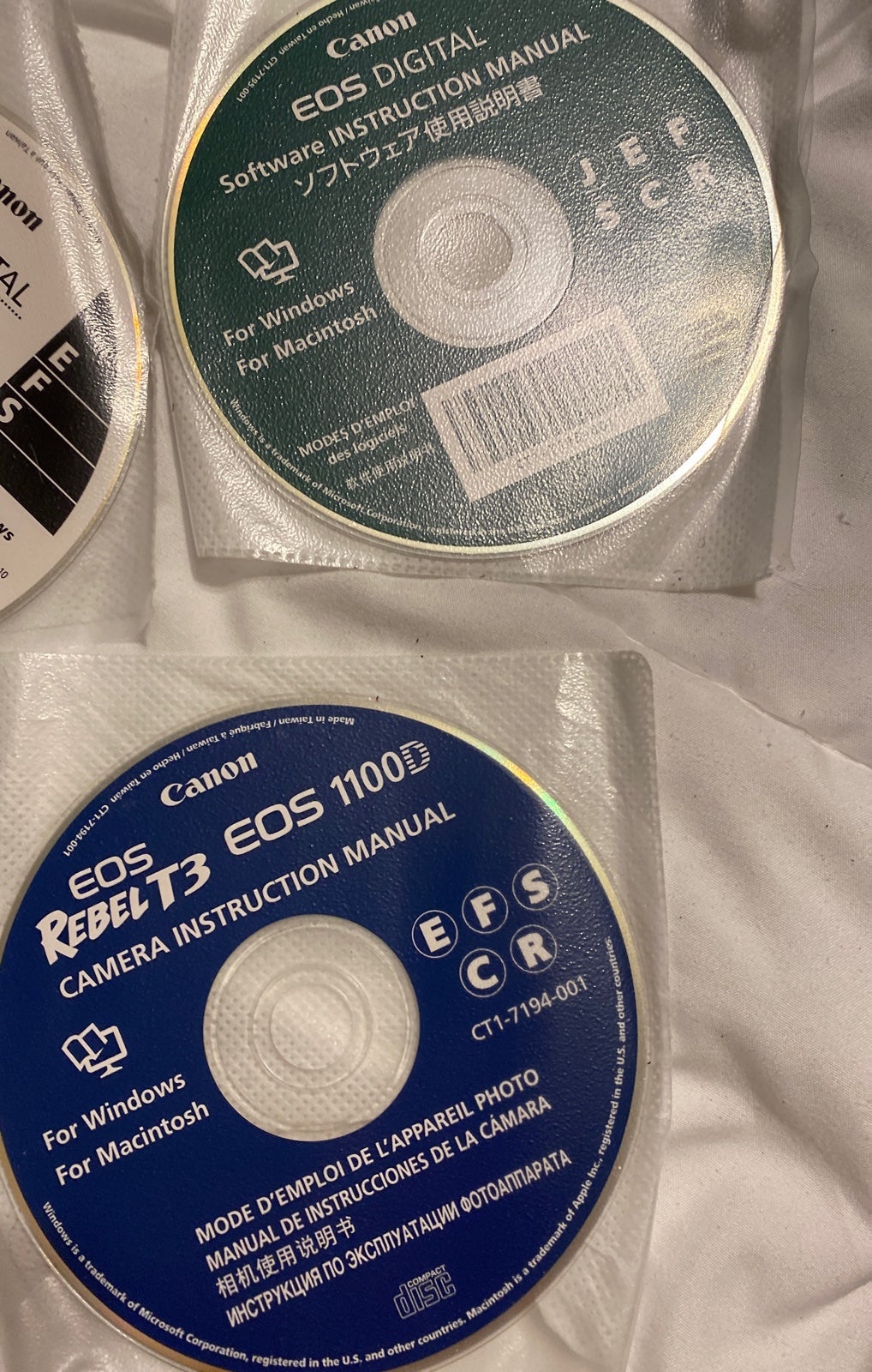 Canon eos shops rebel t3 digital cameras with lots of extras