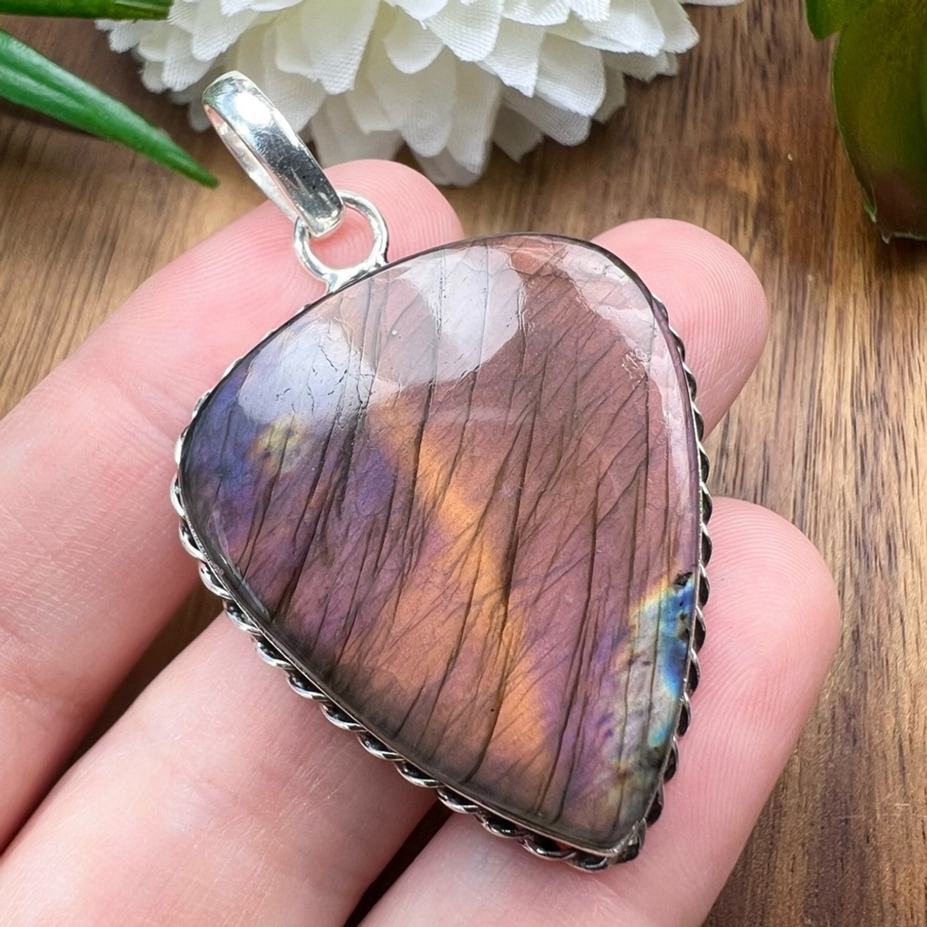Solid Sterling Silver 925 Natural Purple Labradorite Pendant Pear Handmade New