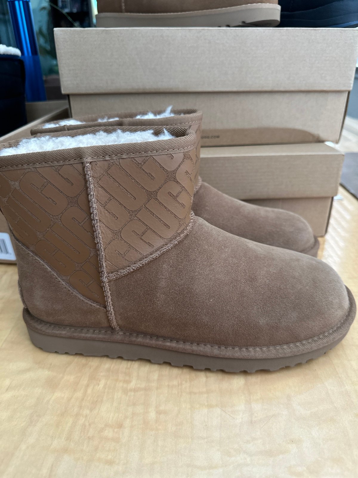 UGG Men’s Classic Mini Ugg Logo Boot