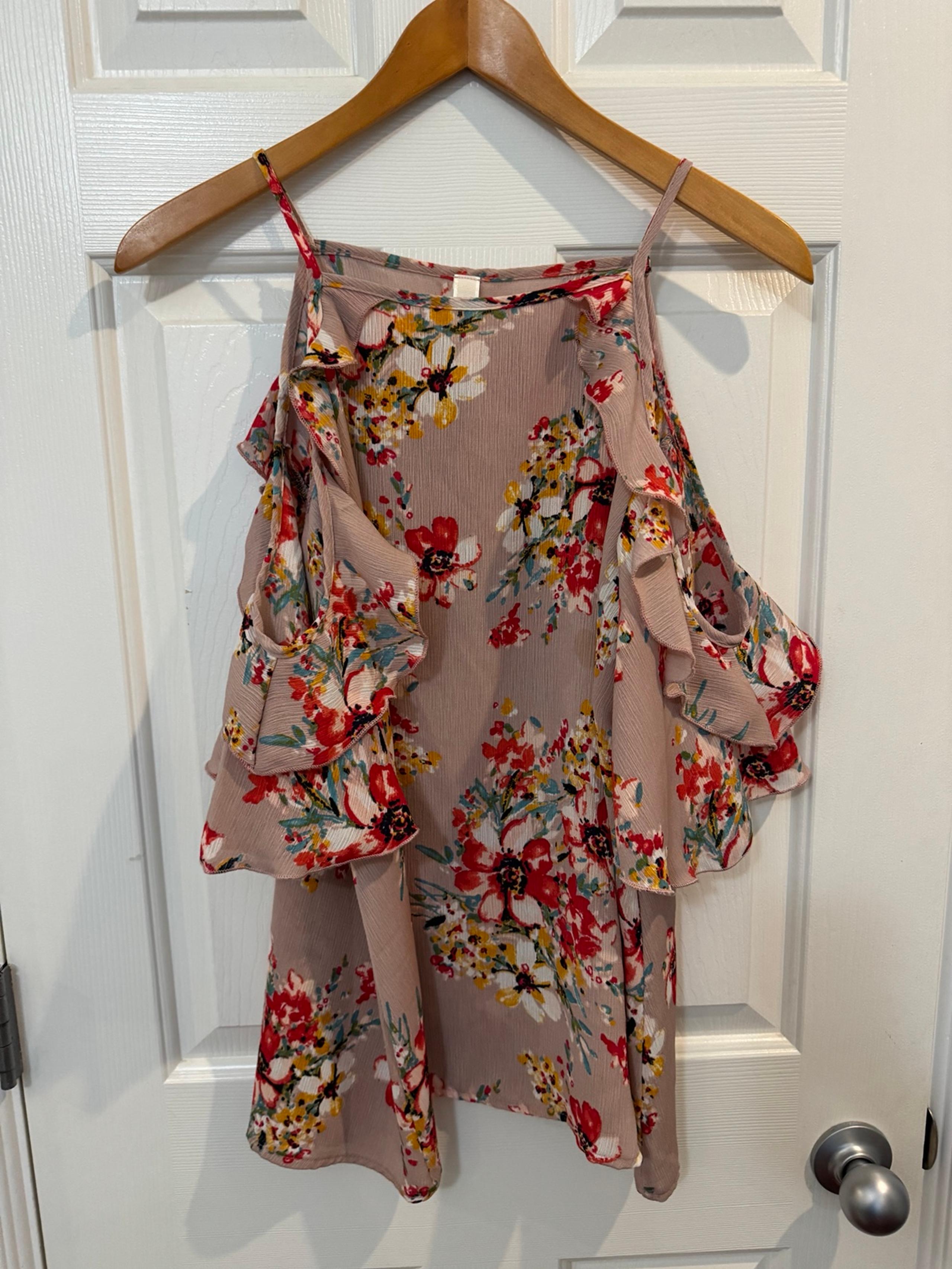 Floral Cold Shoulder Blouse