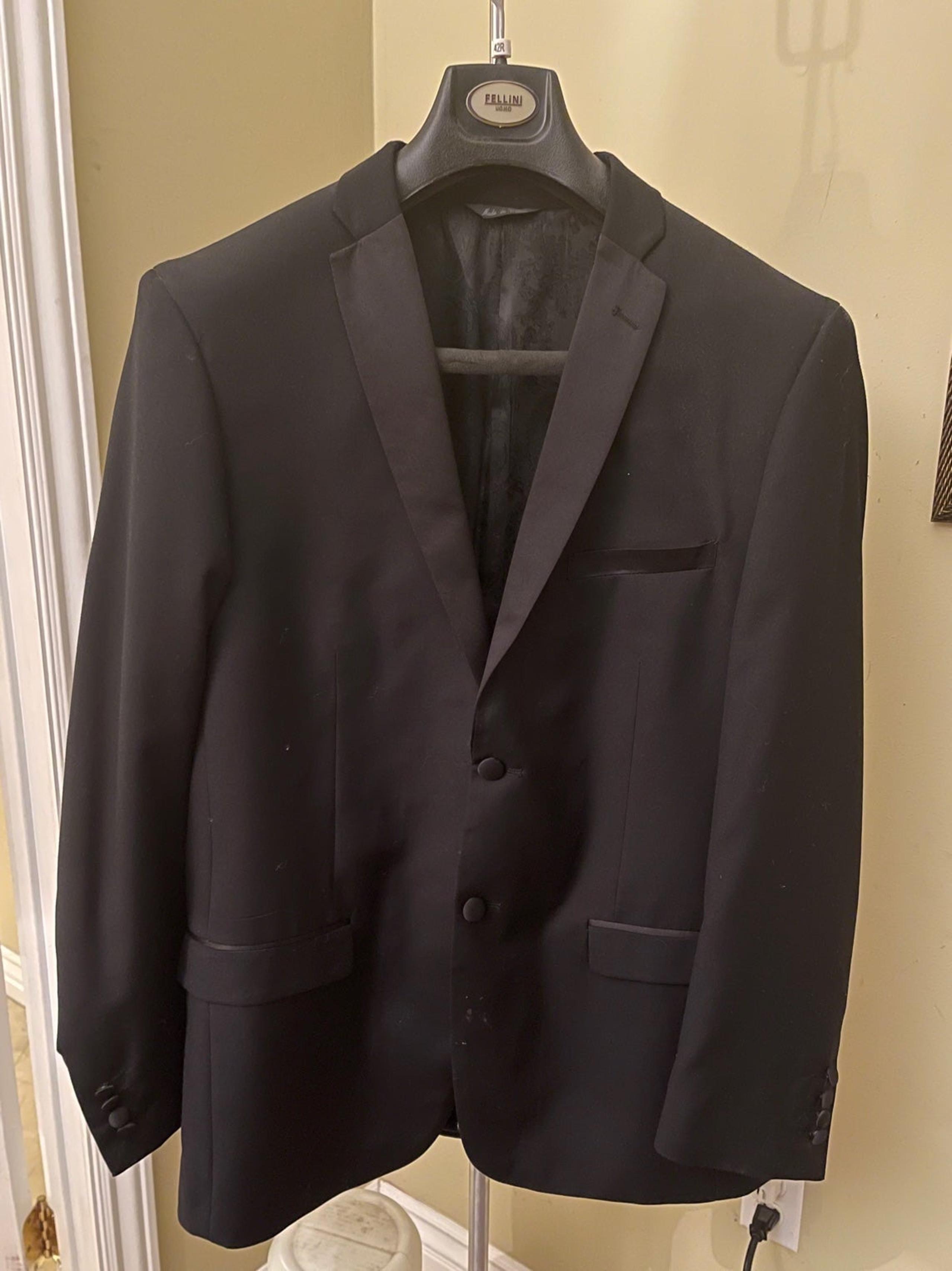 Suit