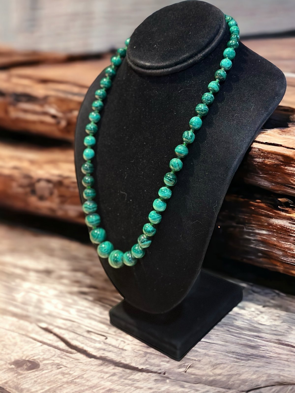 Vintage Natural Malachite Beaded Necklace 18” Sterling Silver Twist Lock Clasp