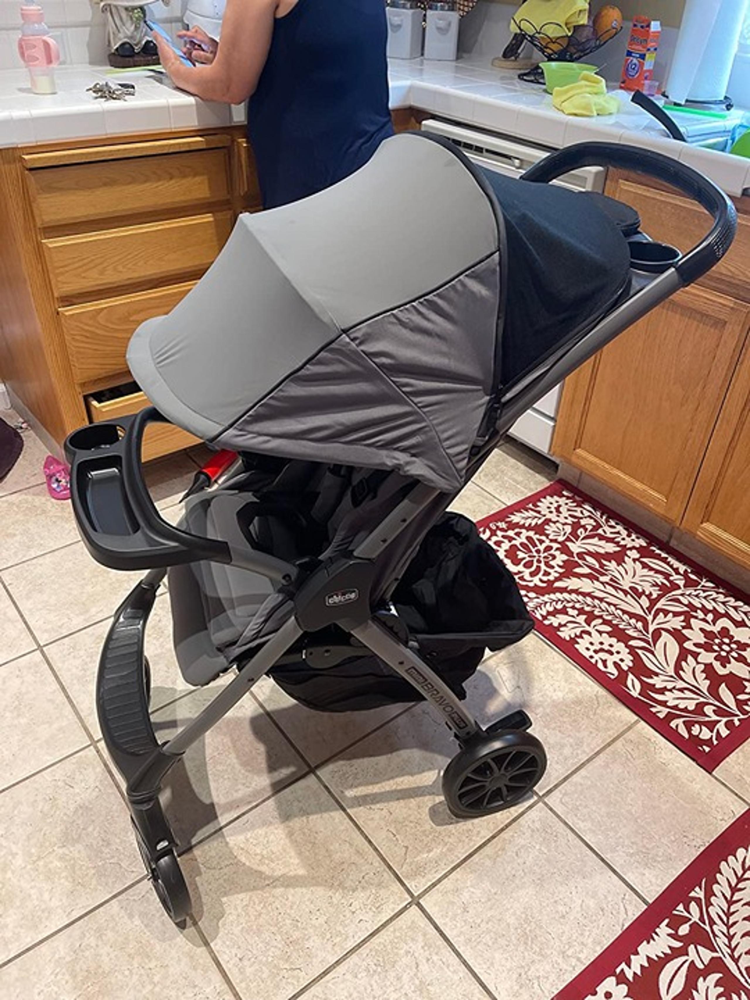 strollerChicco Liteway Lightweight Stroller - Cosmo - Cosmo (Black/White)