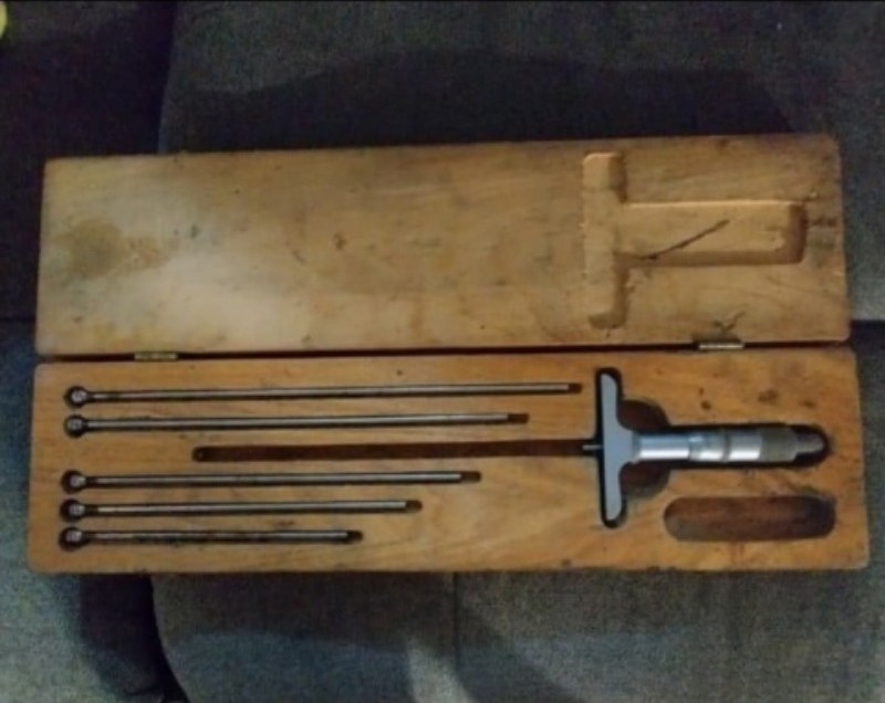 STARRETT No 445 Blade Depth Micrometer 0-6 Set Wood Case 5 Depth Rods