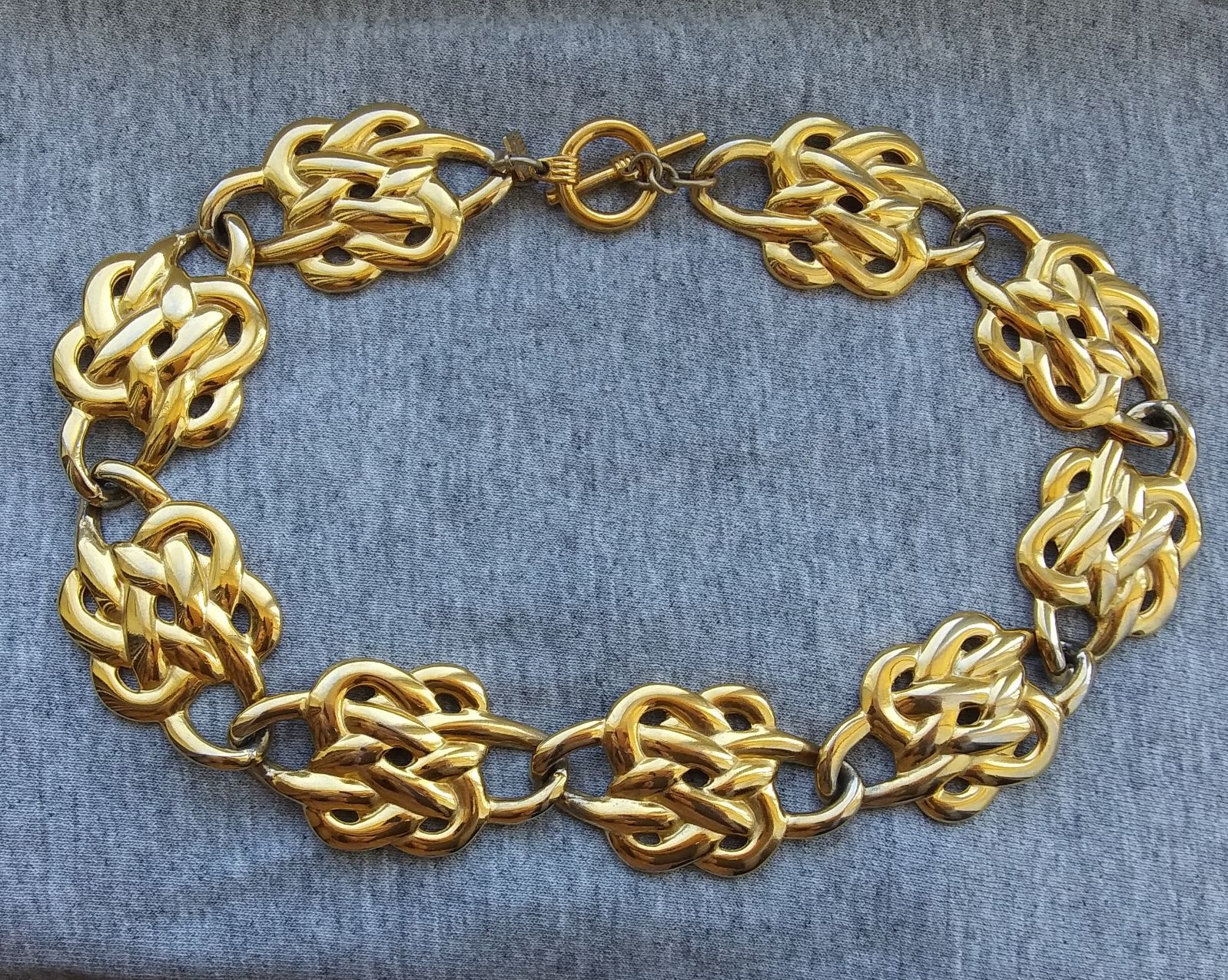 Vintage chunky Anne Klein necklace