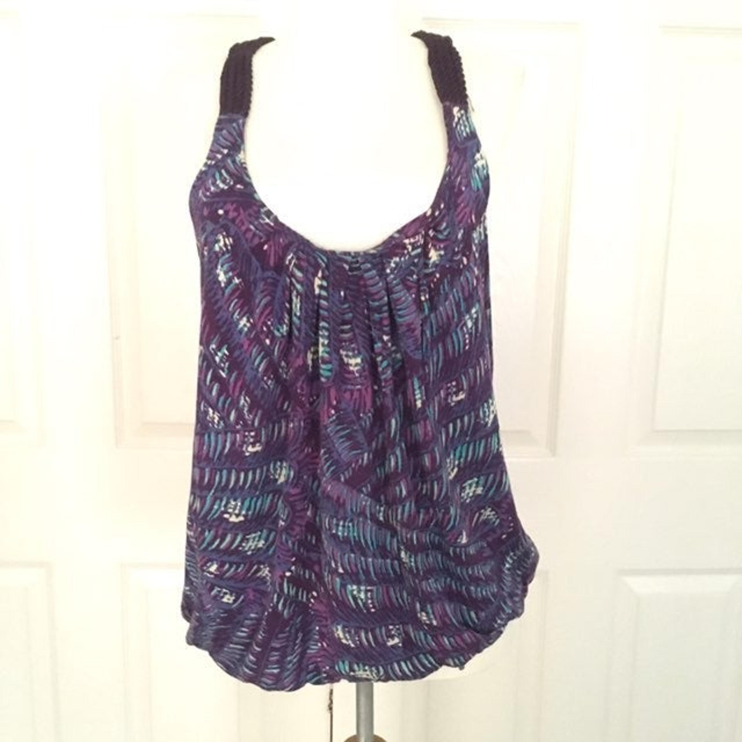 Forever 21 • Scoop Neck Racerback Top
