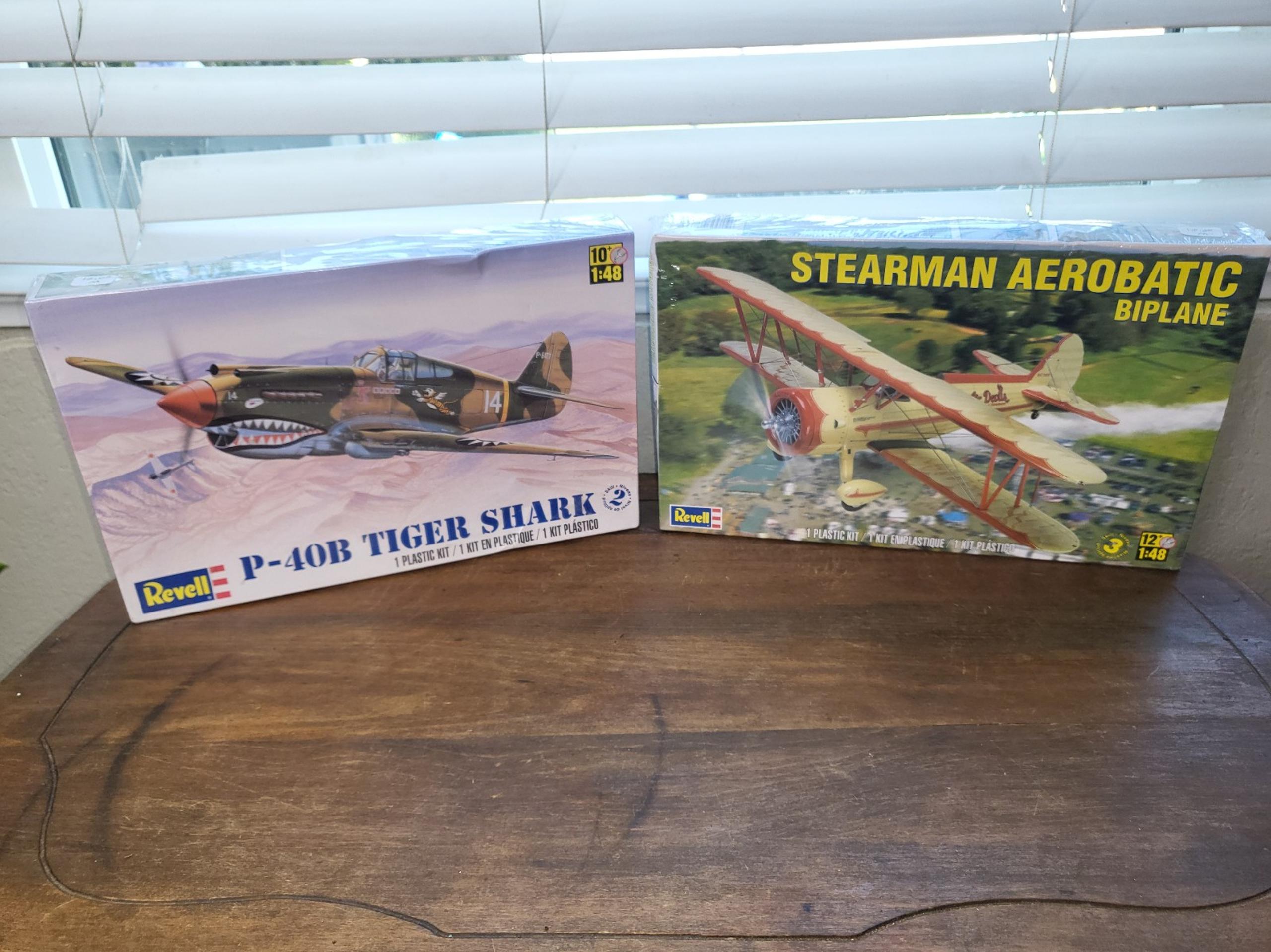 Revell 1:48 P - 40B Tiger Shark Plastic Model Kit