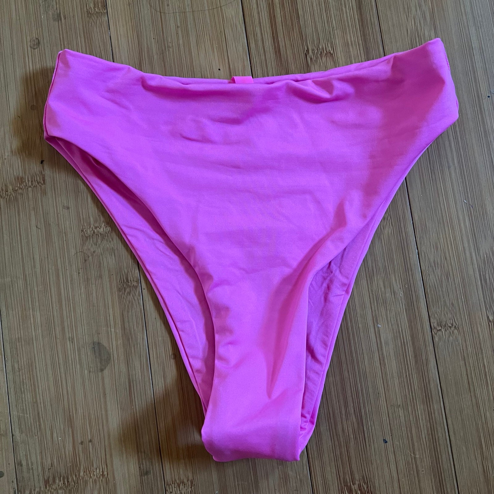 SKIMS NWT Pink Bikini Bottoms Swimwear