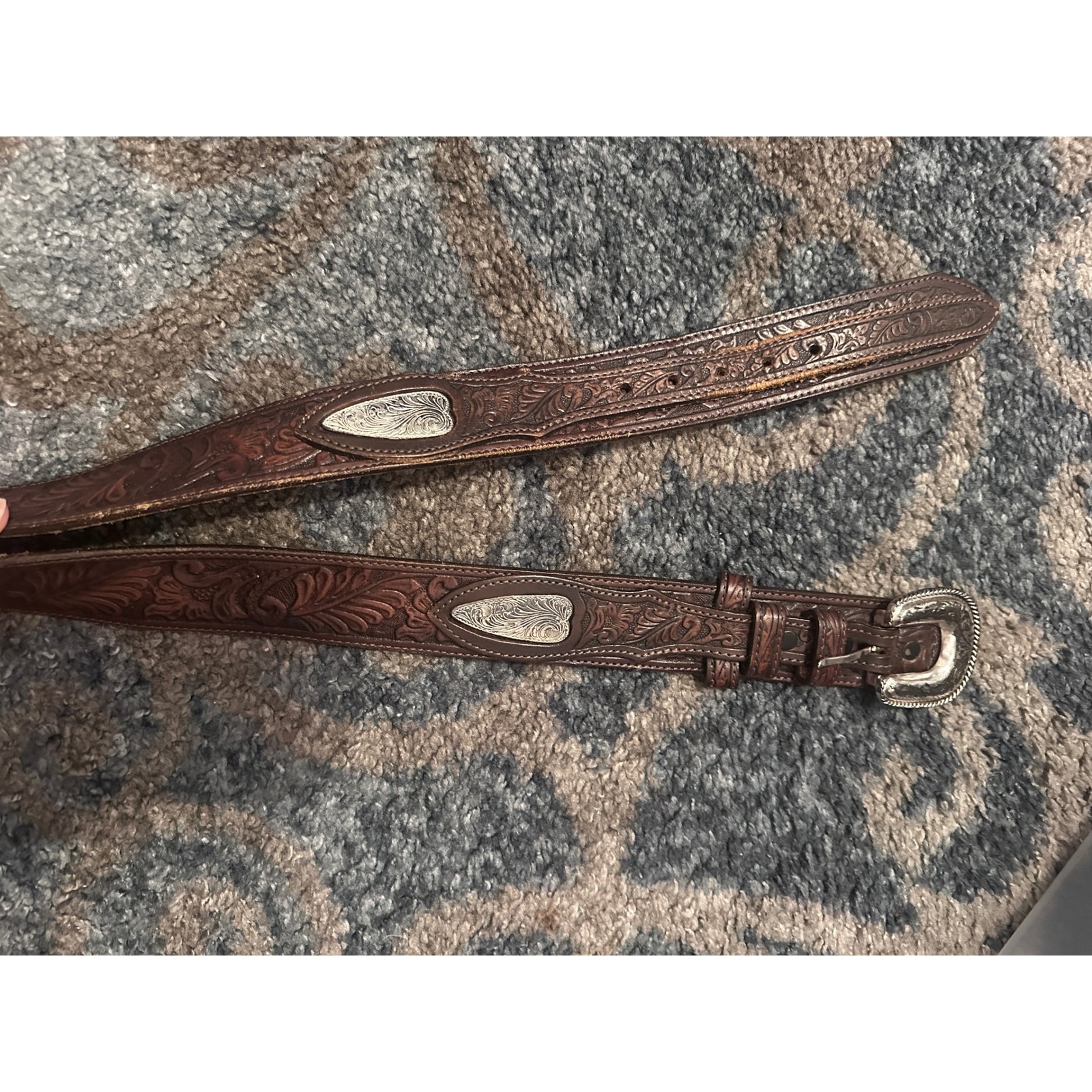JUSTIN Top Grain Leather Belt Western Floral Tooled Silver Accents 114CH