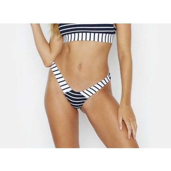 Beach Bunny Bikini Bottom (M)
