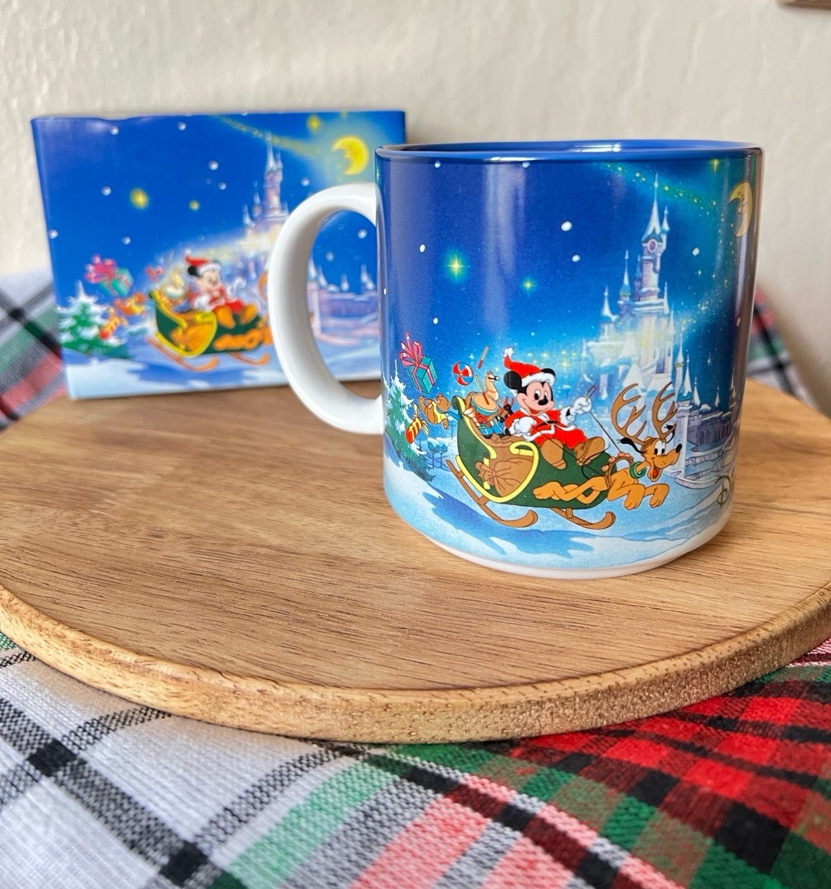 Vintage Disneyland Paris Christmas mug