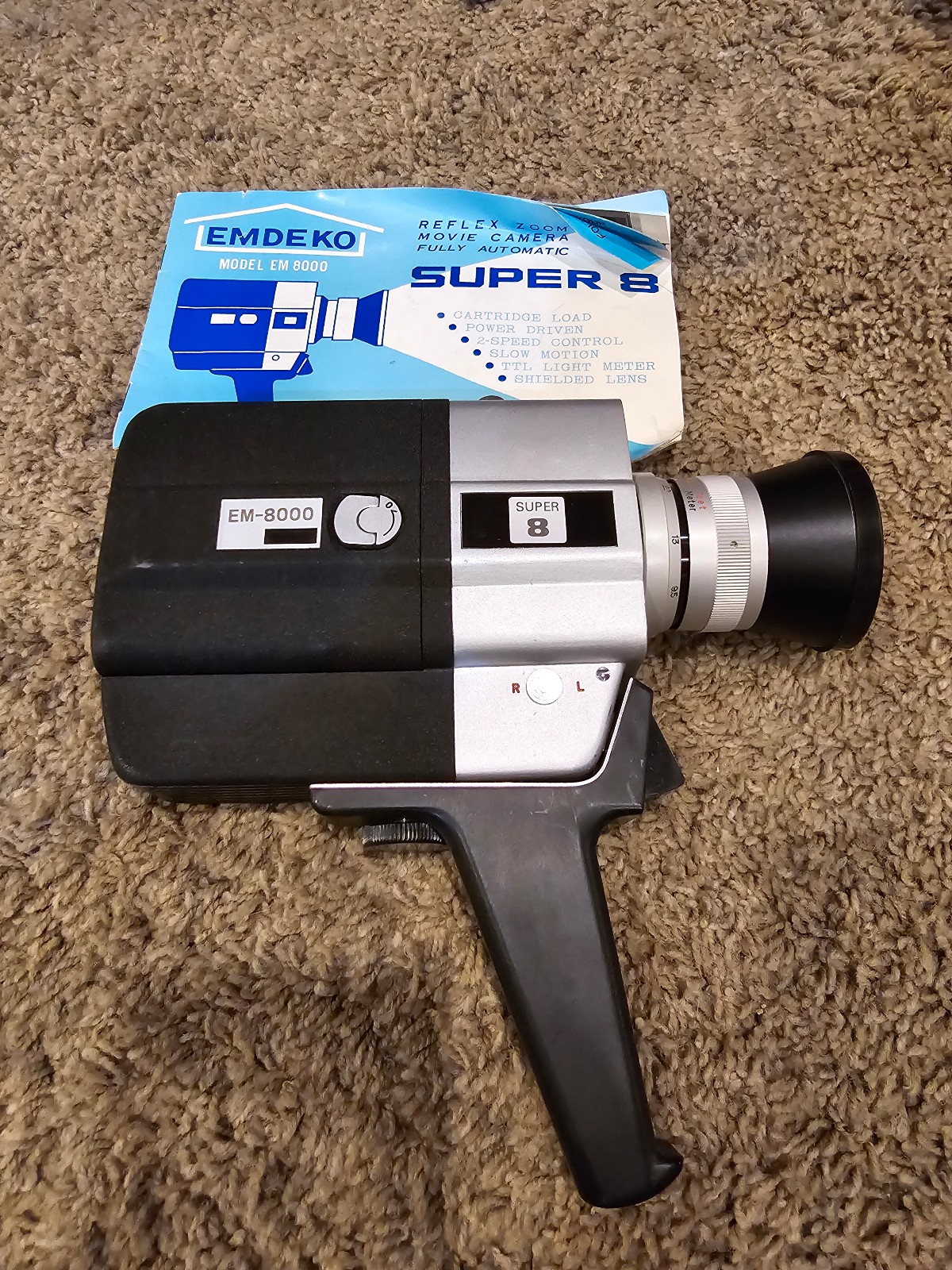 Vintage EMDEKO Super 8 Movie Camera Model EM 8000 AS IS UNTESTED - Parts Or Prop