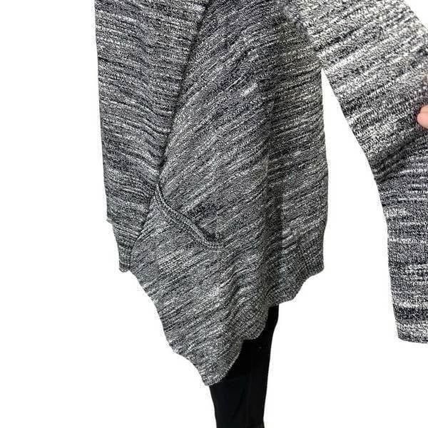 LOGO Lori Goldstein Cotton Cashmere Gray V Neck Sweater Handkerchief Hem sz L