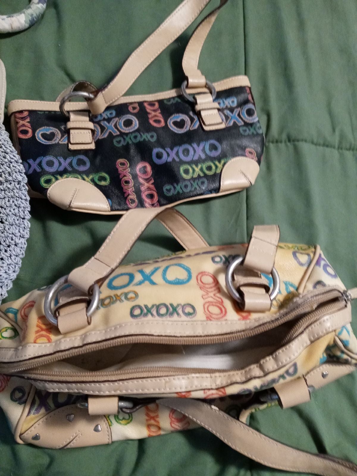 2 OXOXO bags