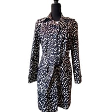 Black & White coat By Julie Mitchell Urban Collection