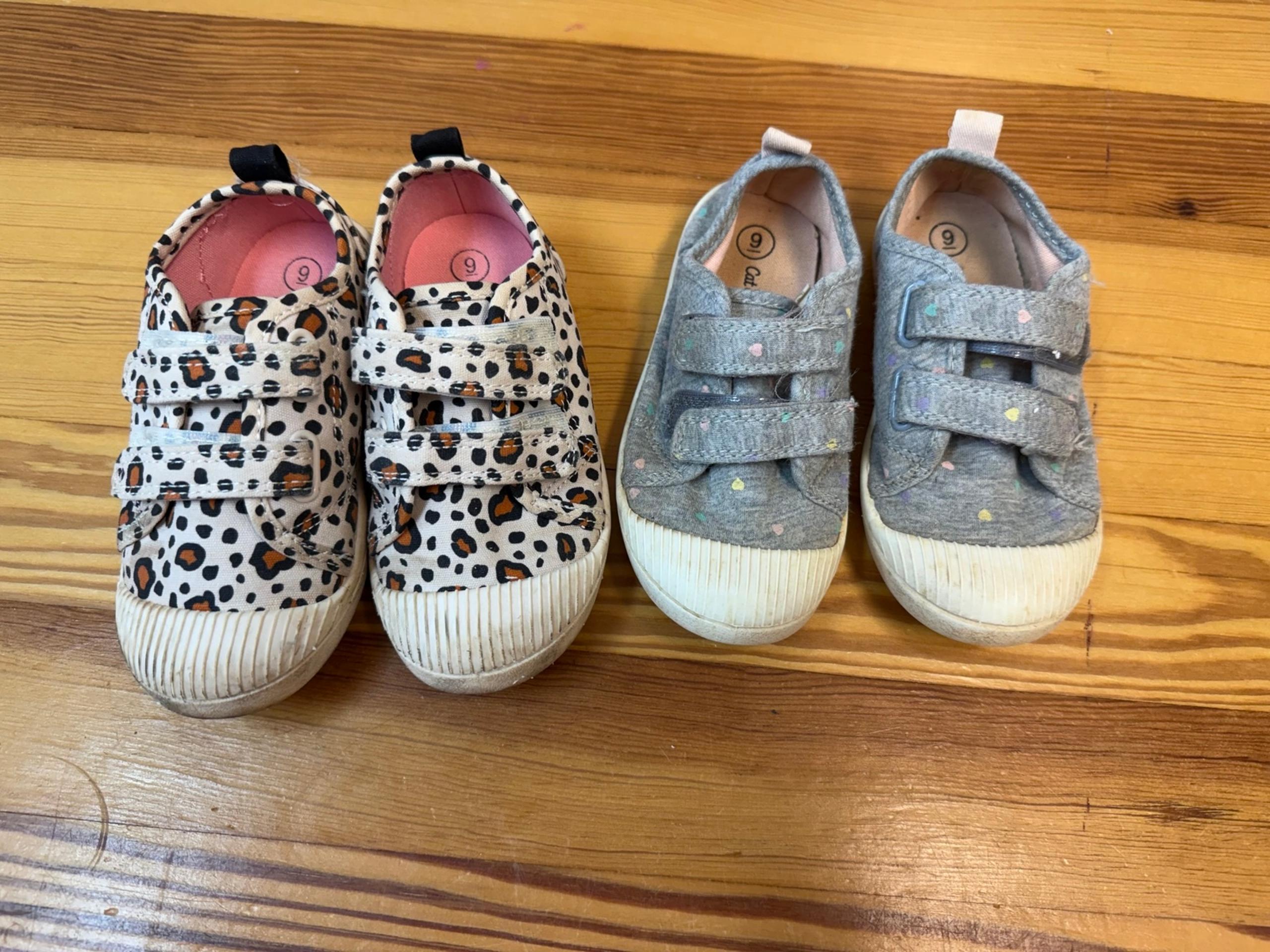 Toddler Girl Shoes Velcro Cat & Jack 9 hearts cheetah