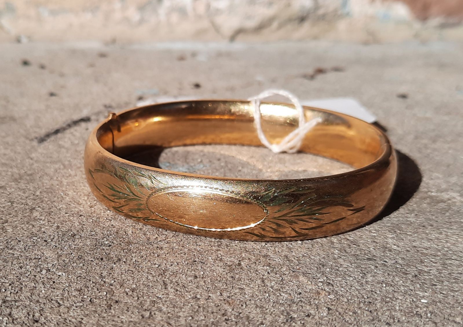 Women's Vintage etched Gold filled bangle bracelet