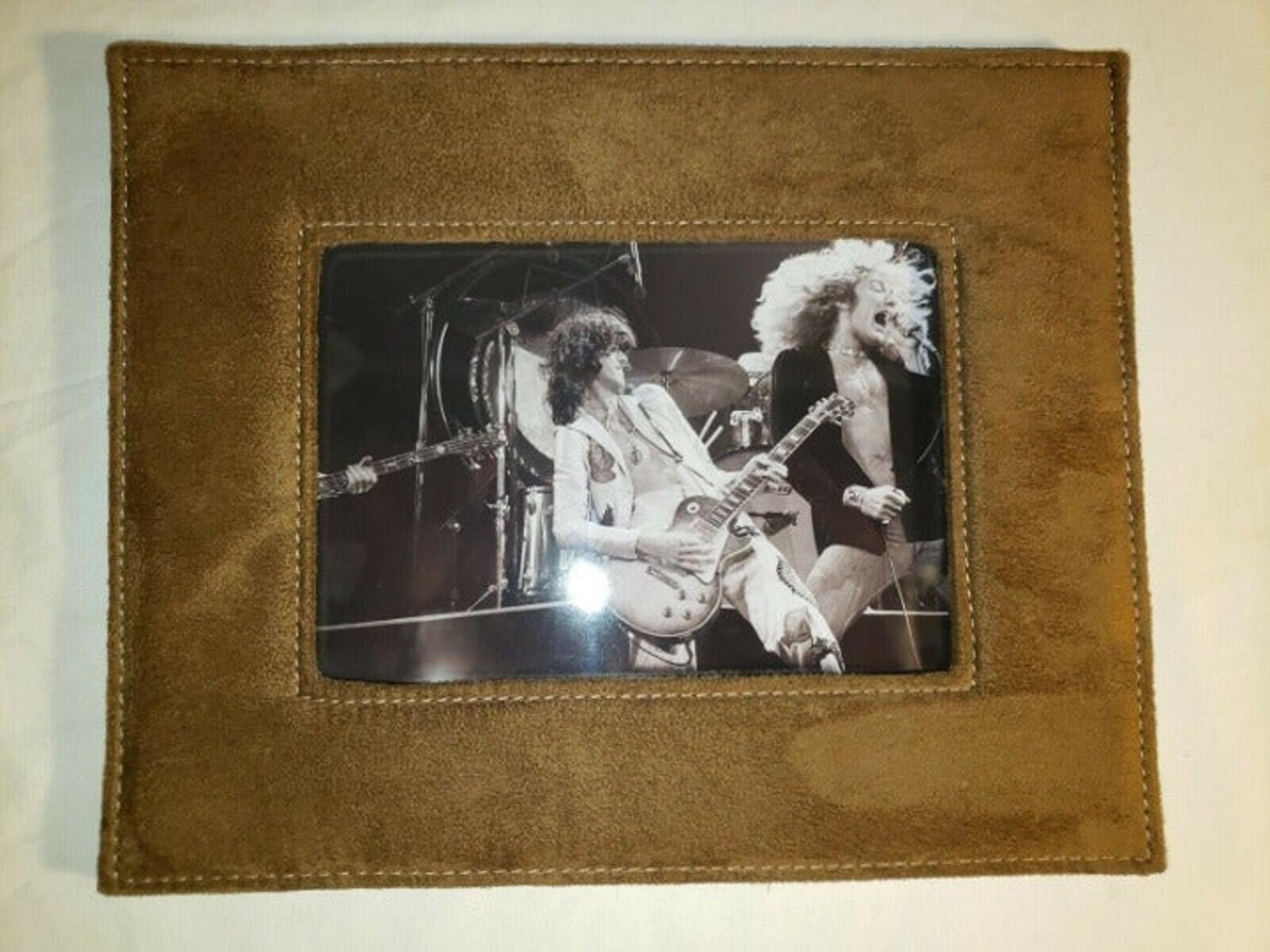 FRAMED ICONIC LED ZEPPELIN PHOTO LC178