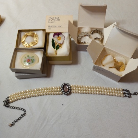 Vintage Lot of 6 Avon Jewelry