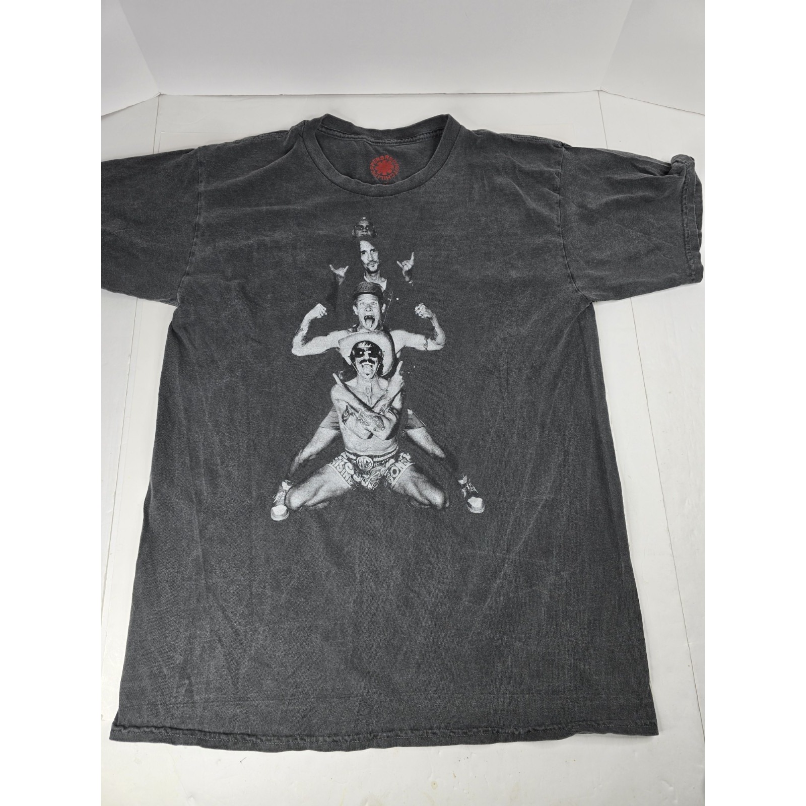 Red Hot Chili Peppers Unlimited Love World Tour 2022 Grey T-Shirt Size Medium