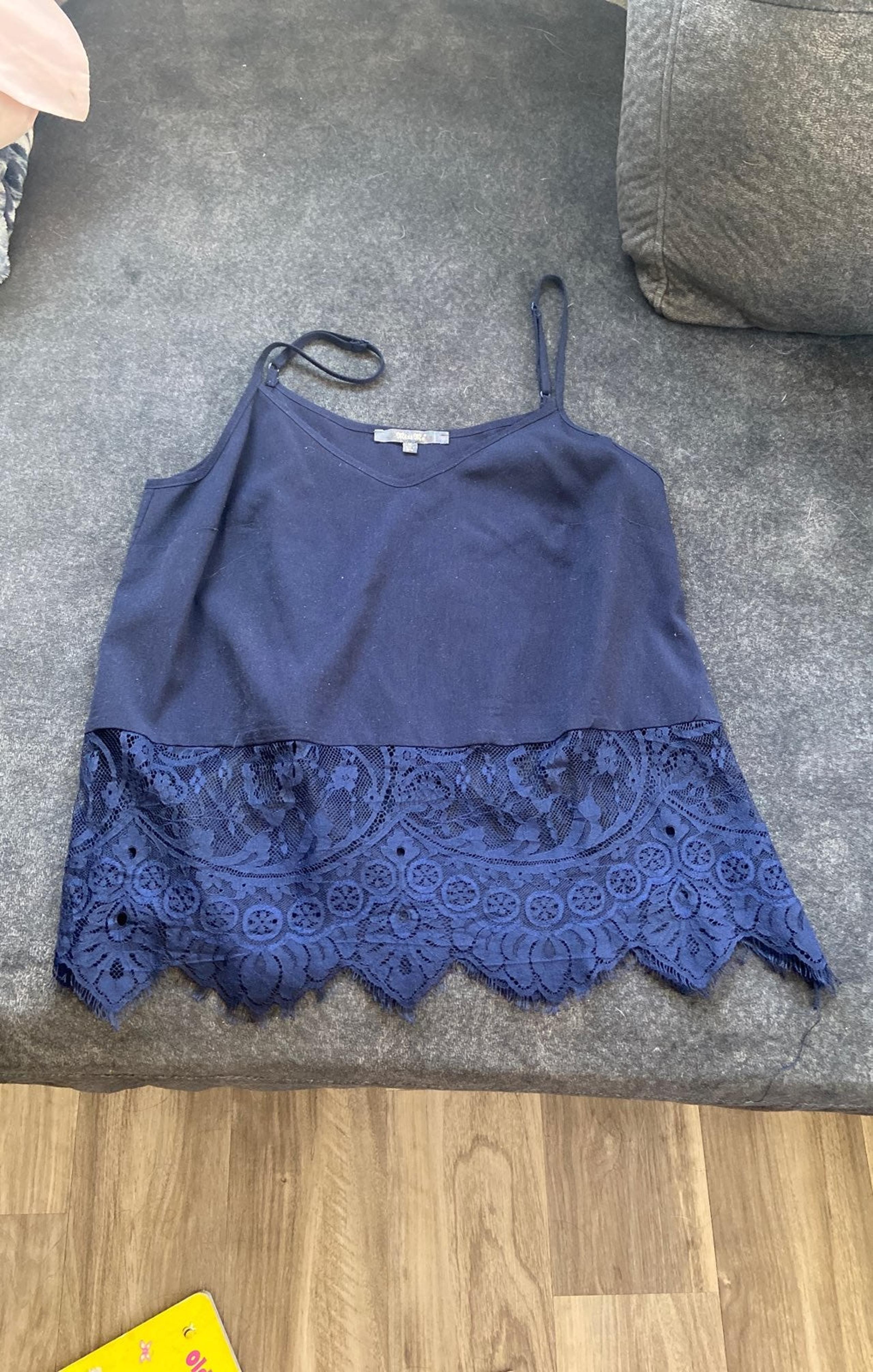 Miss me lace Tank Top