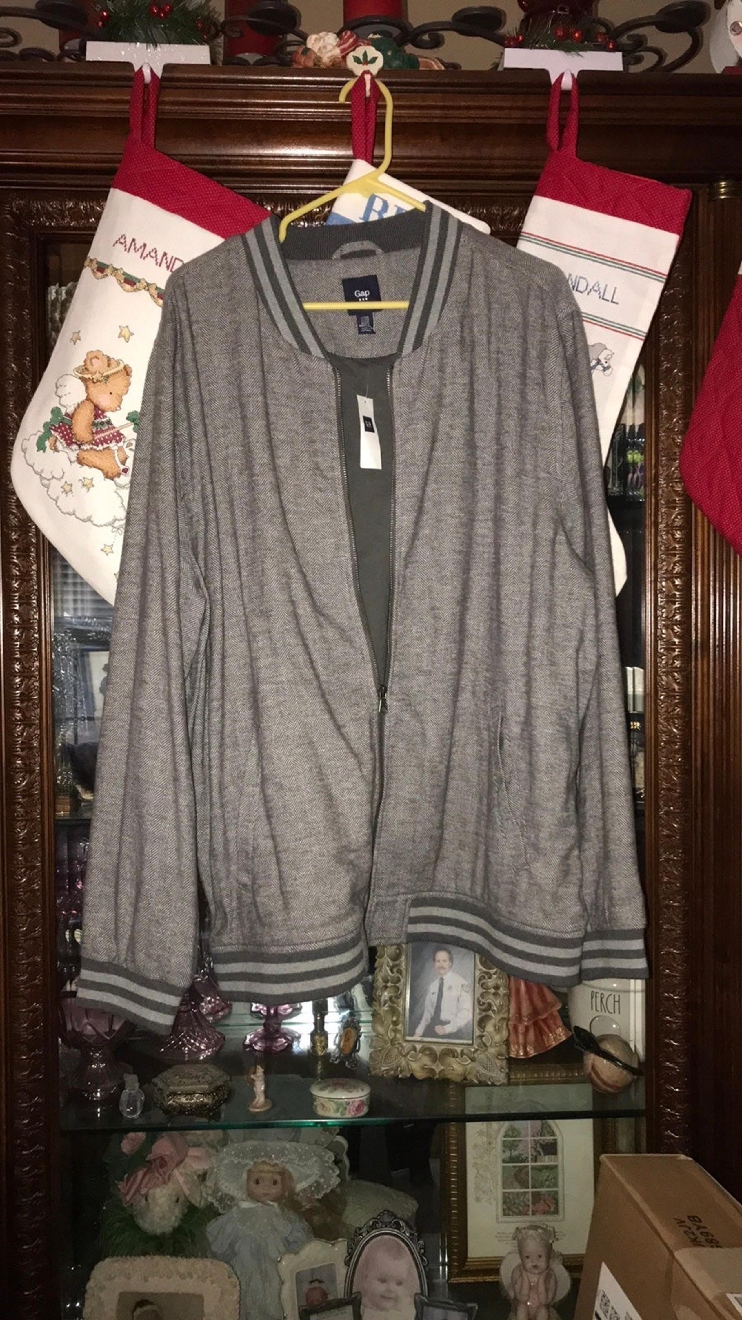 NWT SIZE XXL GAP JACKET