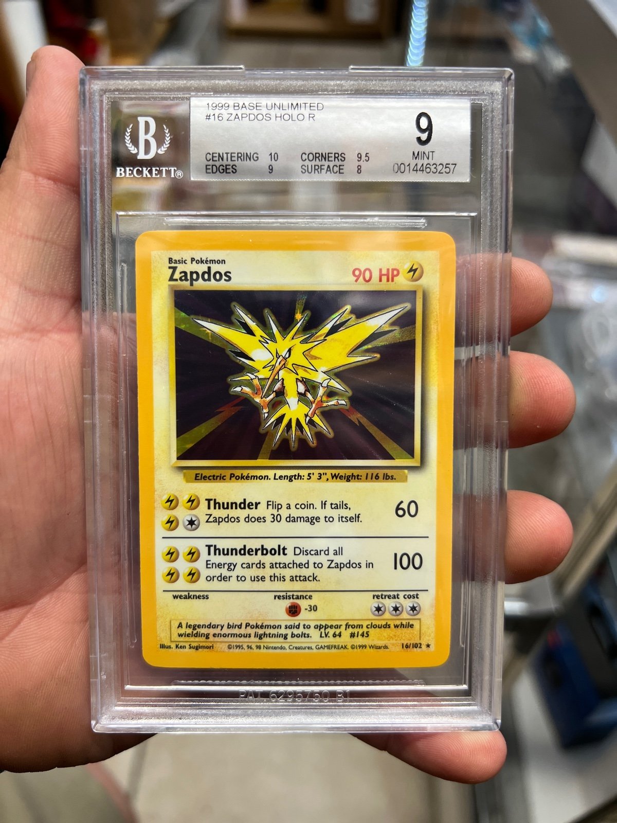 Zapdos 16/102 Holo Base Set Unlimited Pokemon 1999 WOTC BGS 9 Mint Vintage