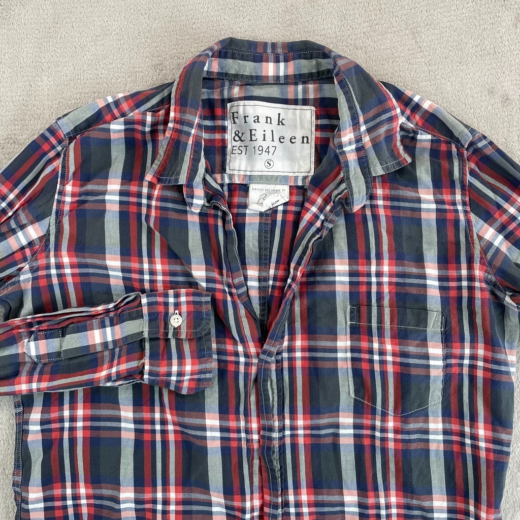 Frank & Eileen Barry Shirt Women Small Navy Plaid Italian Fabric Tailored Fit