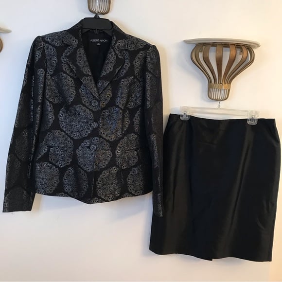 Albert Nipon Black Metallic Skirt Suit, Size 10, wool and silk blend, Women’s