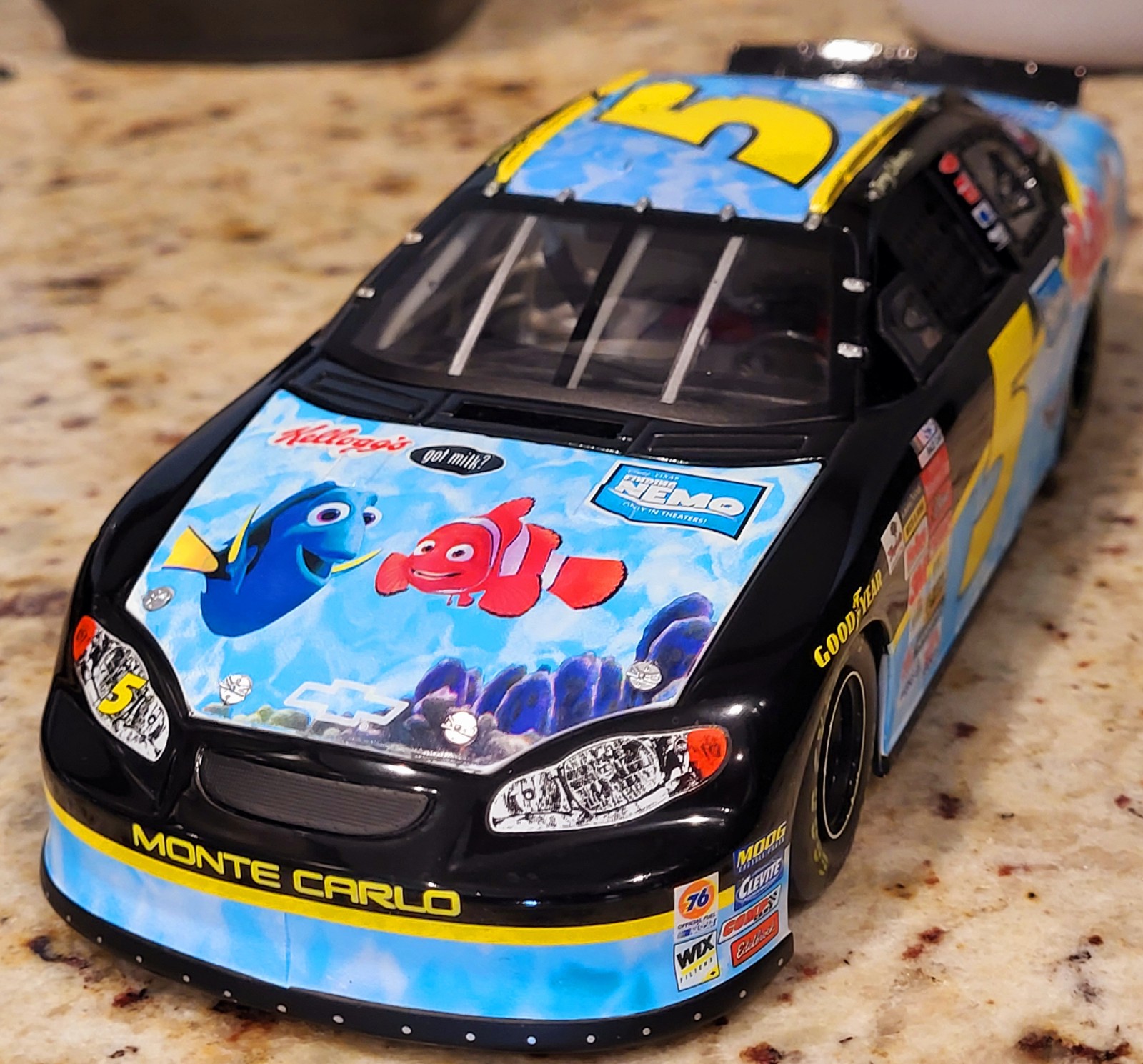 2003 #5 Terry Labonte Kellogg's/got milk? Disney's Finding Nemo Monte Carlo 1:24