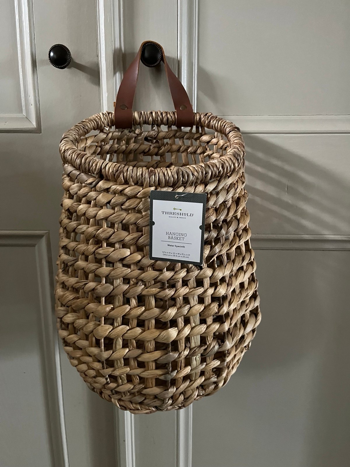 Target threshold water hyacinth basket
