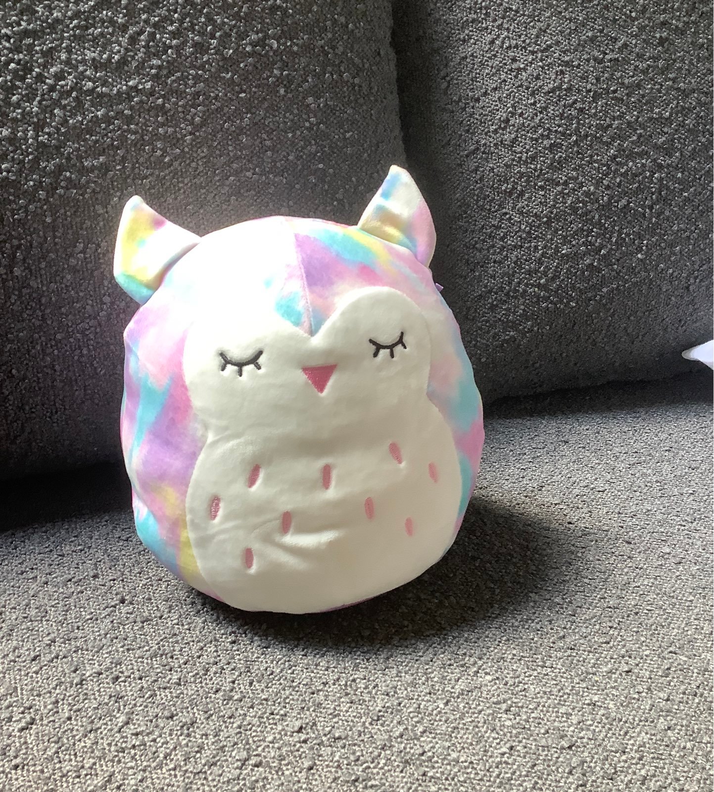 Squishmallow 8 inch (lesedi) with tag owl