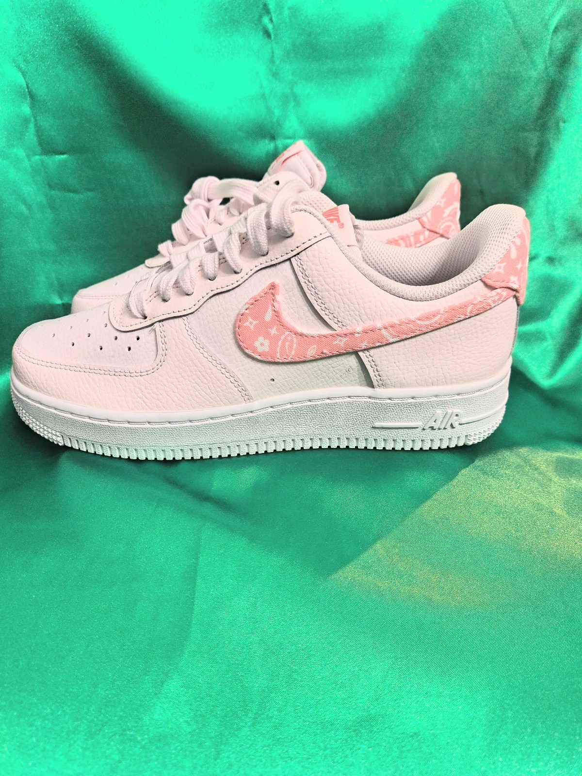 Wmns Air Force 1 Pink Paisley Size 7