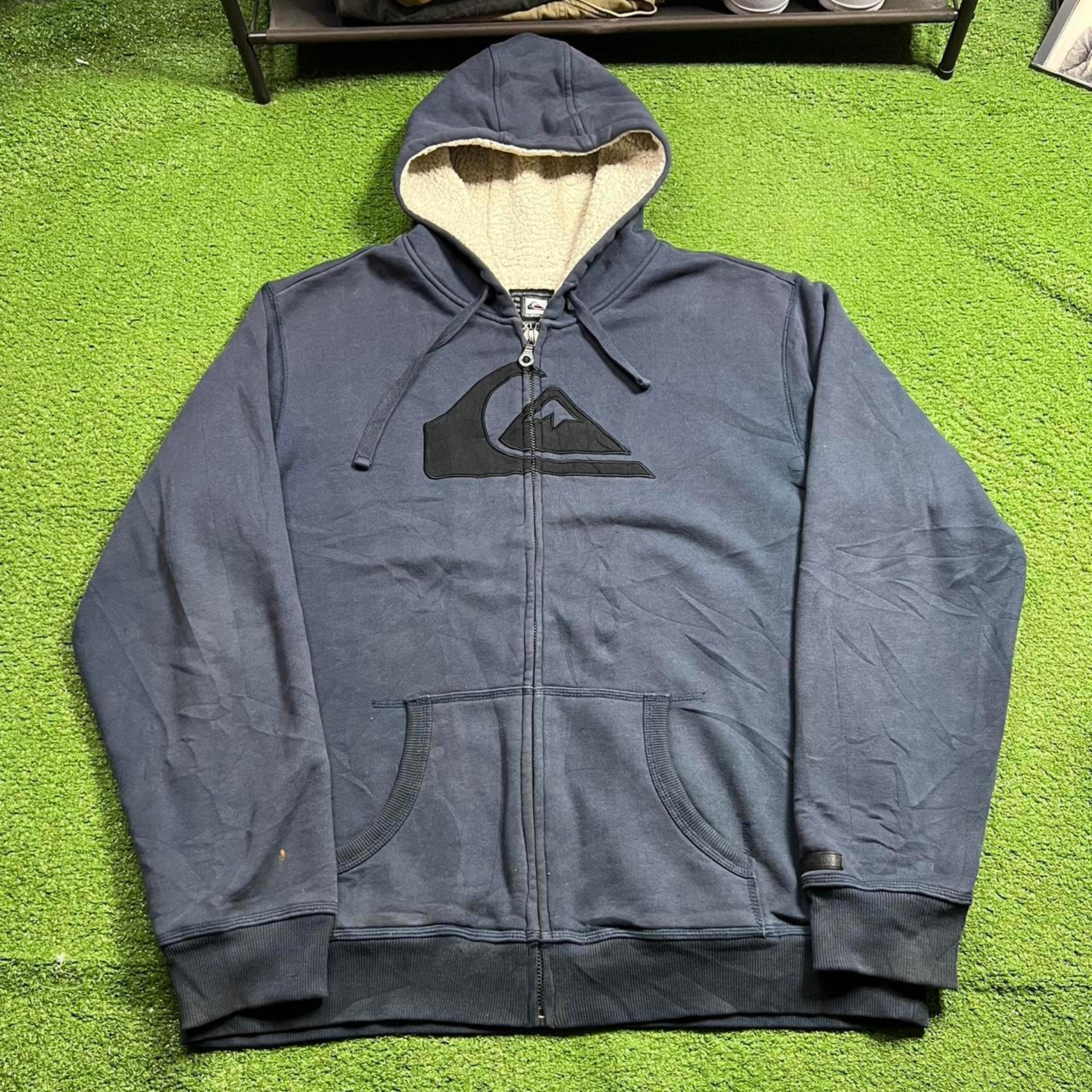 vintage quiksilver navy sherpa lined big logo zip up hoodie
